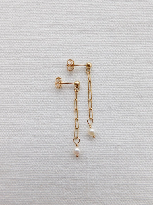 Paige Paperclip Pearl Earrings