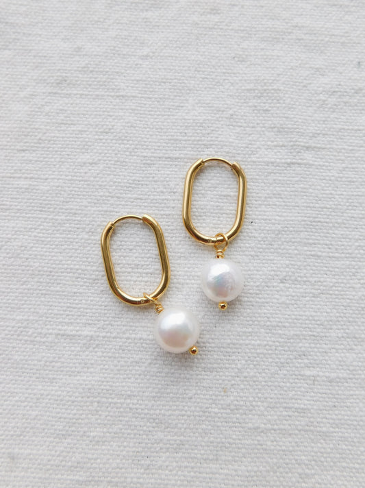 Pearl Drop Oval U-Hoops