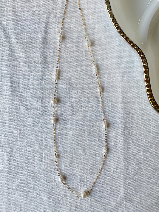 Holly Pearl Necklace