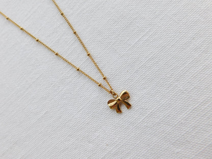 Bow Necklace