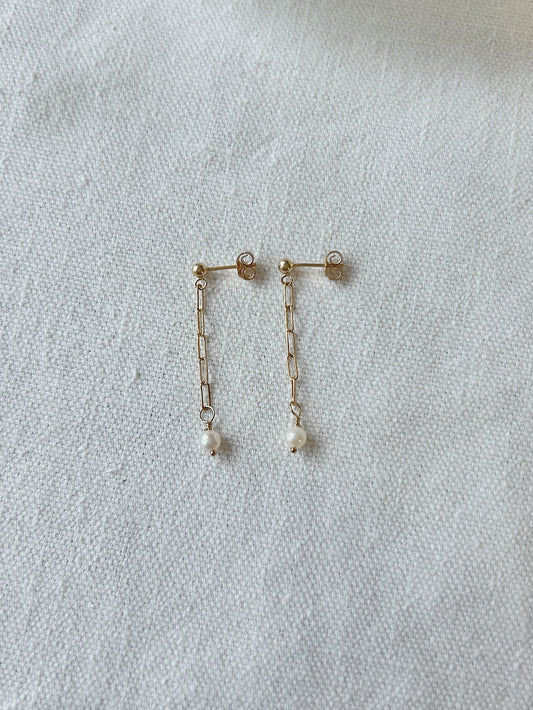 Paige Paperclip Pearl Earrings