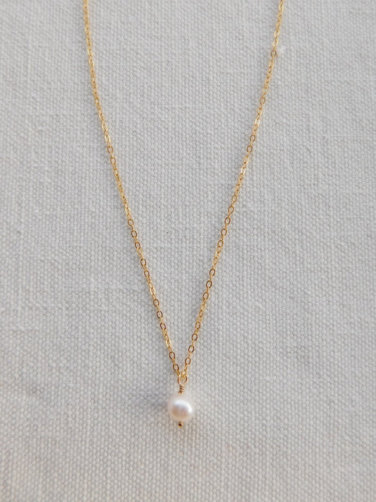 Simple Pearl Necklace