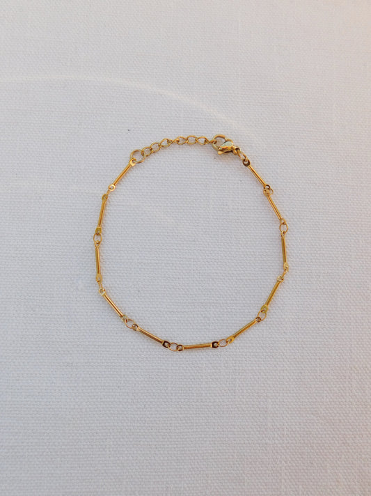 Dainty Bar Chain Bracelet